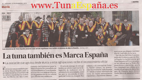 Imagen de Tuna España en el momento de la concesión de MARCA ESPAÑA, una serie de actos en la delegación del gobierno de Murcia que acabaron en un gran concierto de tuna España.